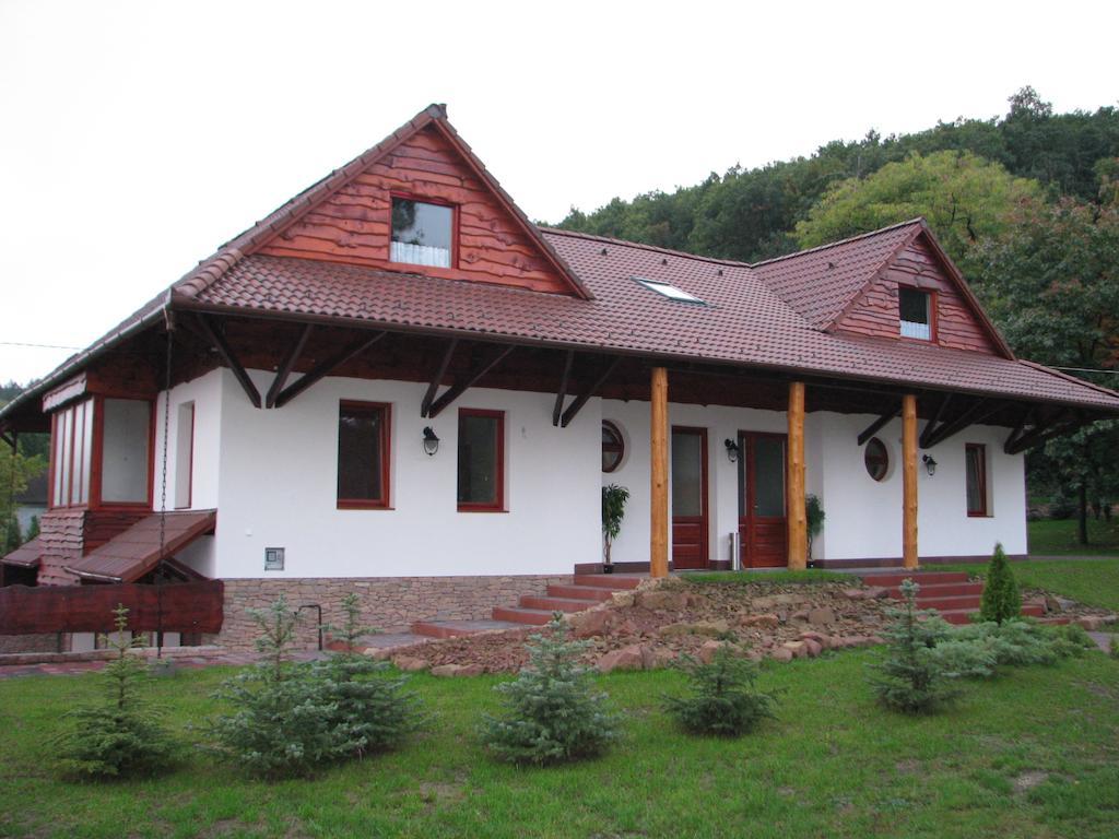 Zoeldvar Villa Bogács Room photo